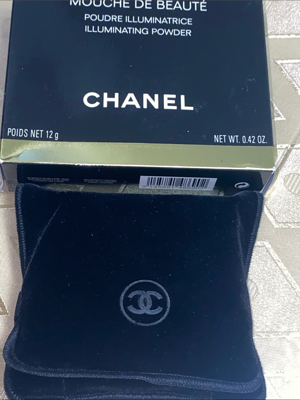 CHANEL exclusive edition New Illuminating Powder Compact - Golden Beige Glow - Picture 5 of 8